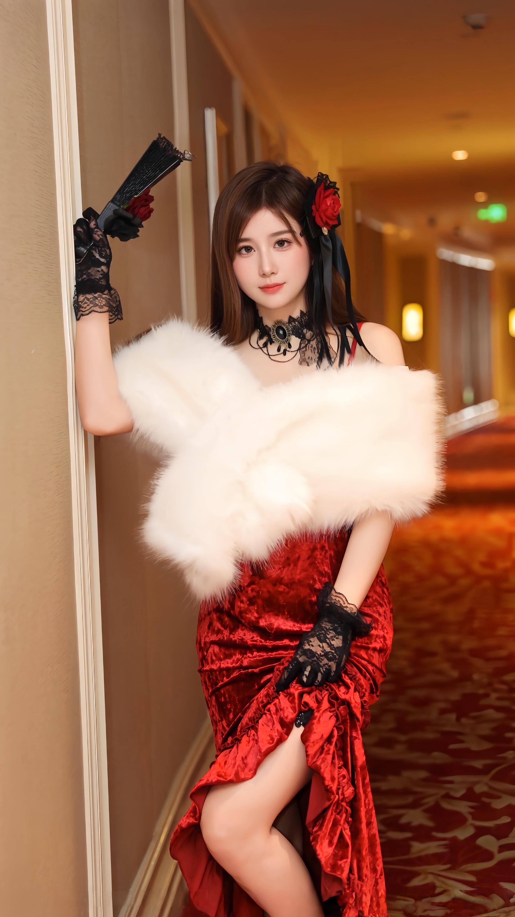 秀人官方门户网站方子萱写真合集：光影艺术与甜美气质的完美碰撞